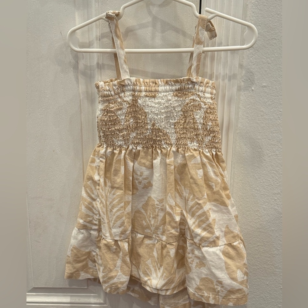 GAP Toddler - Neutral Hawaiian, Smocked Dress. Worn once. Size 2T
